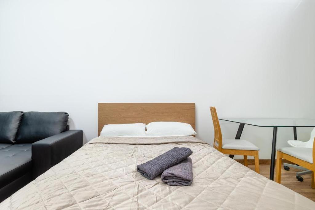 Camp Nou & Fira Business Lofts Aparthotel L'Hospitalet de Llobregat Exterior photo